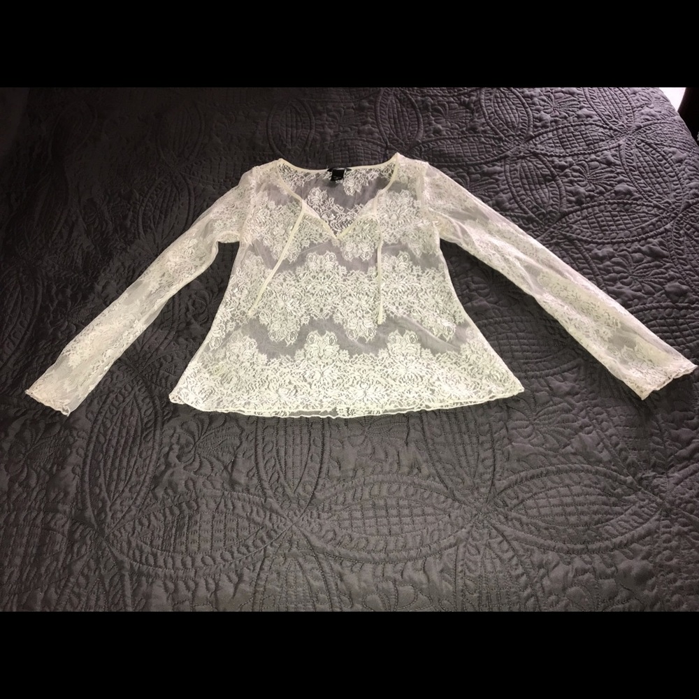 Moda Lace Tunic Top - Picture 2 of 3